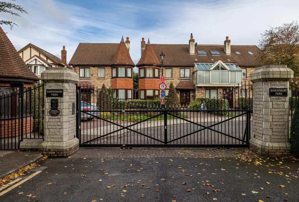 Shrewsbury Park - Dublin, Ireland
