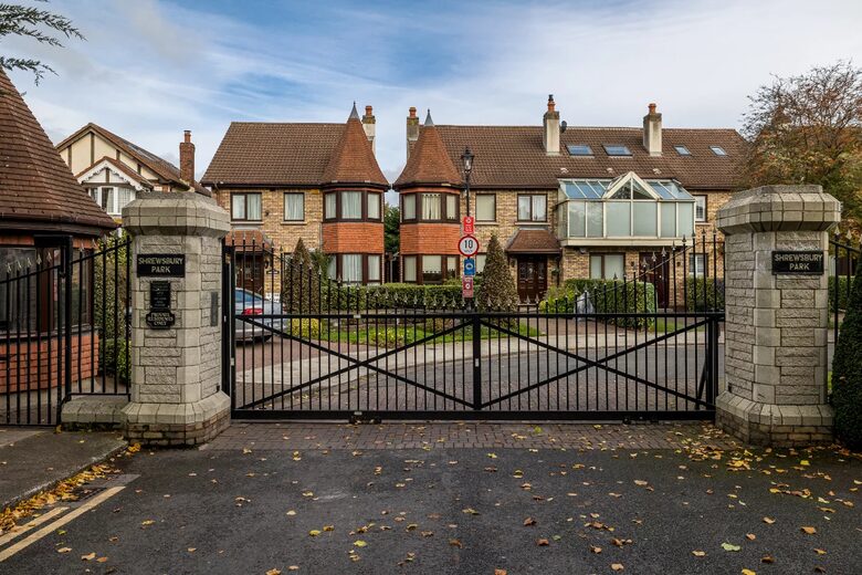 Shrewsbury Park - Dublin, Ireland