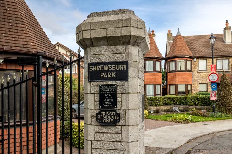Shrewsbury Park - Dublin, Ireland