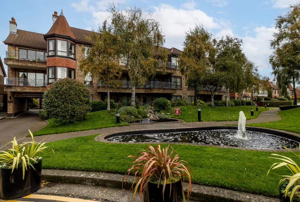 Shrewsbury Park - Dublin, Ireland