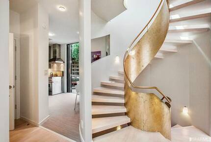 Architectural Gem Overlooking the Bay - San Francisco, California