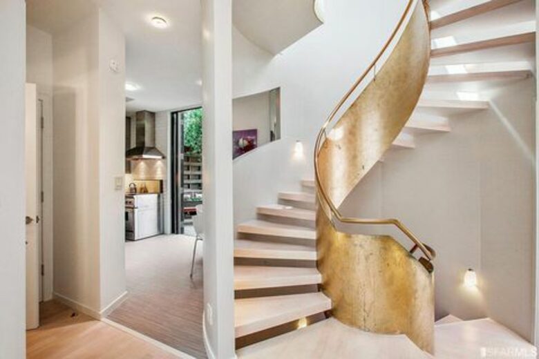 Architectural Gem Overlooking the Bay - San Francisco, California