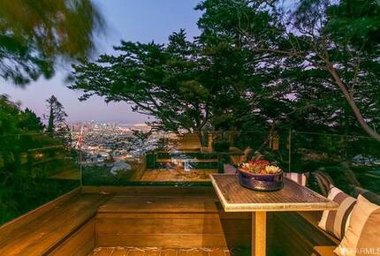 Architectural Gem Overlooking the Bay - San Francisco, California