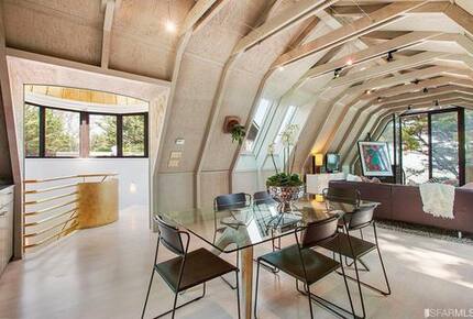 Architectural Gem Overlooking the Bay - San Francisco, California