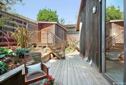 Architectural Gem Overlooking the Bay - San Francisco, California