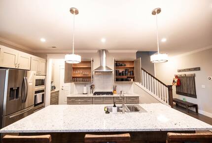 Beautiful Brand New Modern Home - Black Mountain, North Carolina