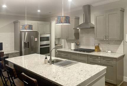 Beautiful Brand New Modern Home - Black Mountain, North Carolina