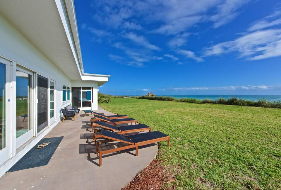 Oceanfront Estate in the Space Coast w/pool and 2 villas - Indialantic, Florida