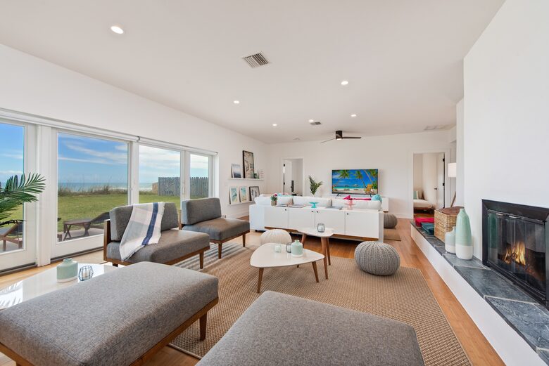 Oceanfront Estate in the Space Coast w/pool and 2 villas - Indialantic, Florida