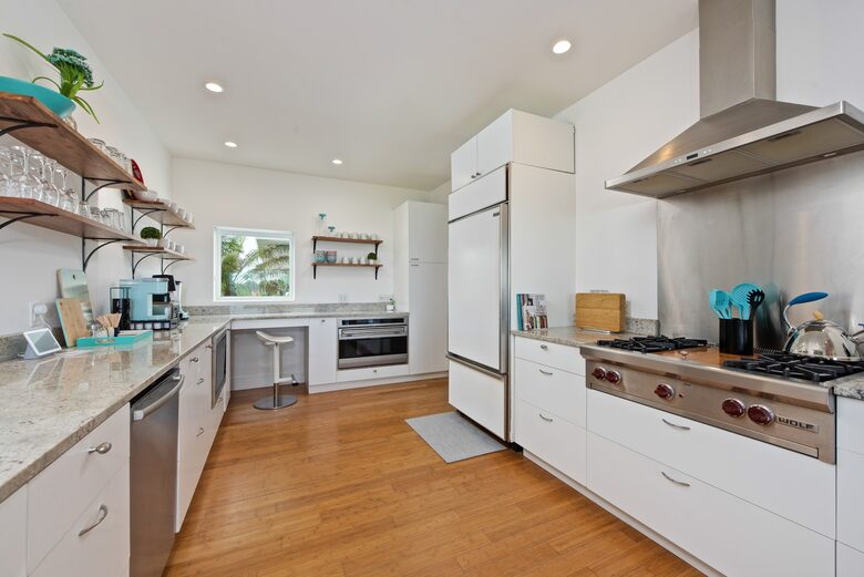 Oceanfront Estate in the Space Coast w/pool and 2 villas - Indialantic, Florida