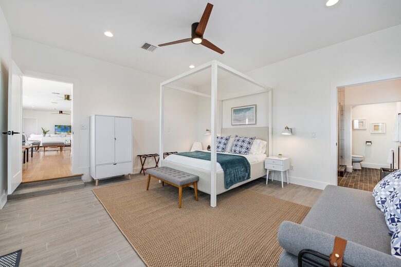 Oceanfront Estate in the Space Coast w/pool and 2 villas - Indialantic, Florida