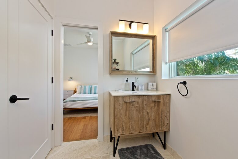 Oceanfront Estate in the Space Coast w/pool and 2 villas - Indialantic, Florida