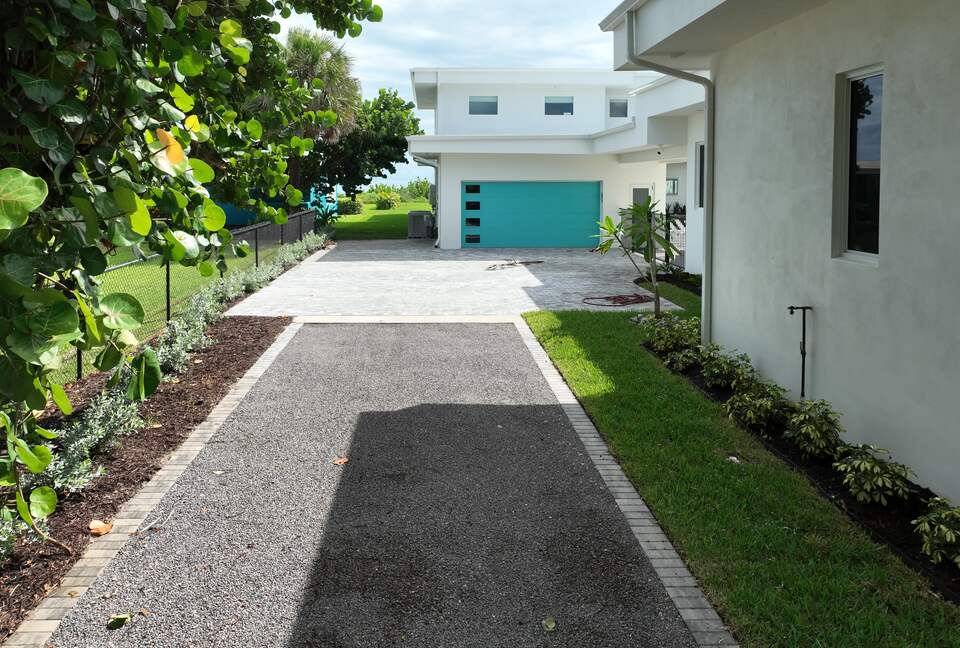 Oceanfront Estate in the Space Coast w/pool and 2 villas - Indialantic, Florida