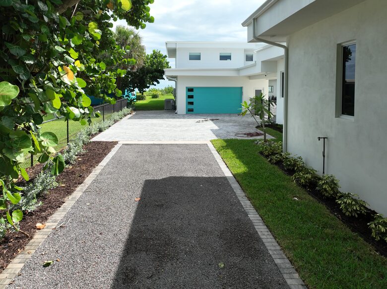 Oceanfront Estate in the Space Coast w/pool and 2 villas - Indialantic, Florida