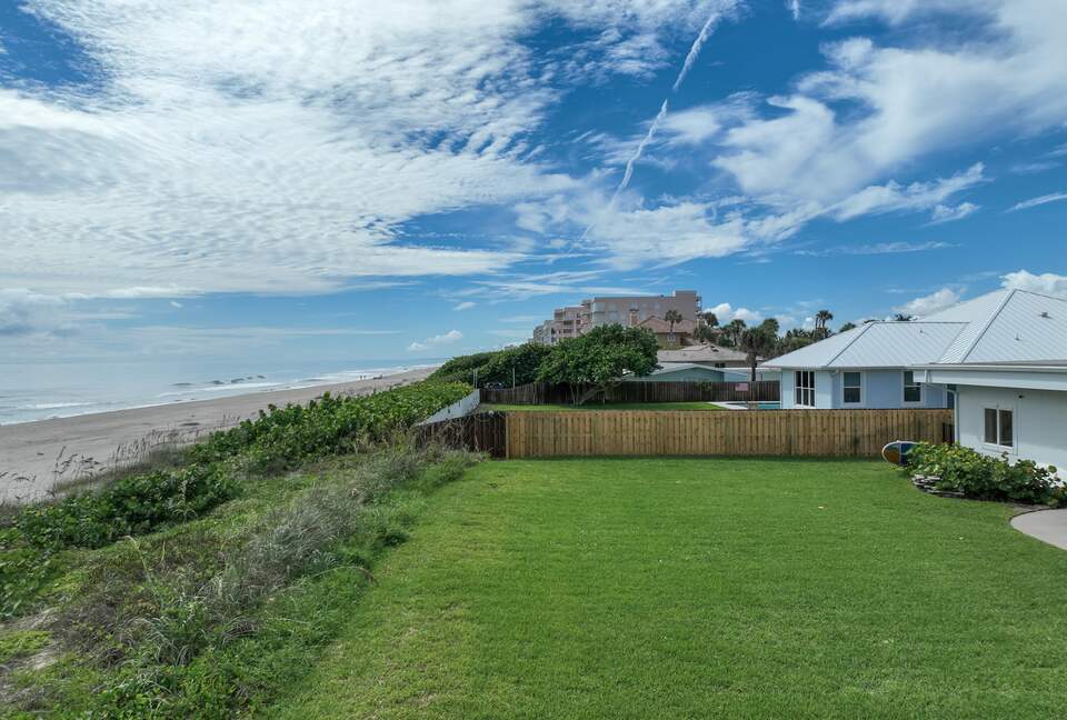 Oceanfront Estate in the Space Coast w/pool and 2 villas - Indialantic, Florida