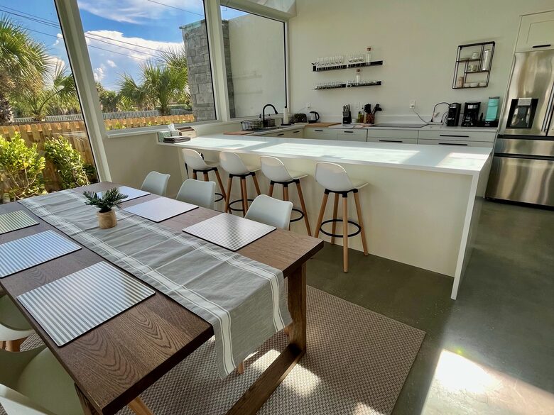 Oceanfront Estate in the Space Coast w/pool and 2 villas - Indialantic, Florida