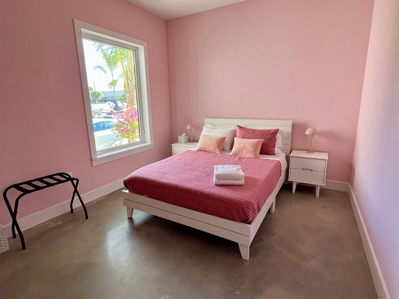 Oceanfront Estate in the Space Coast w/pool and 2 villas - Indialantic, Florida