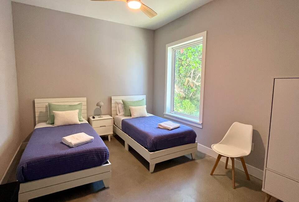 Oceanfront Estate in the Space Coast w/pool and 2 villas - Indialantic, Florida