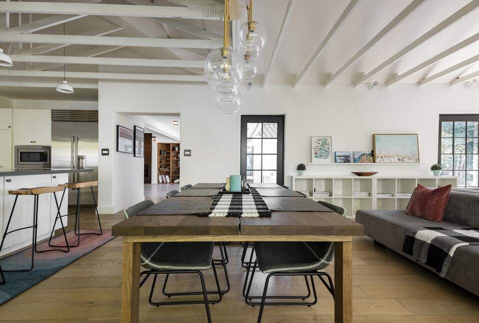 Sunset Waterfront Villa with Pool & Jacuzzi - Hallandale Beach, Florida