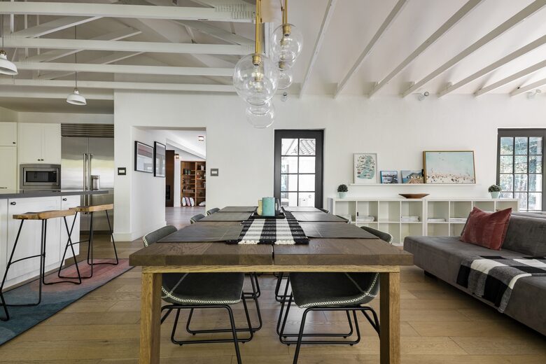 Sunset Waterfront Villa with Pool & Jacuzzi - Hallandale Beach, Florida