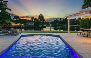 Sunset Waterfront Villa with Pool & Jacuzzi - Hallandale Beach, Florida