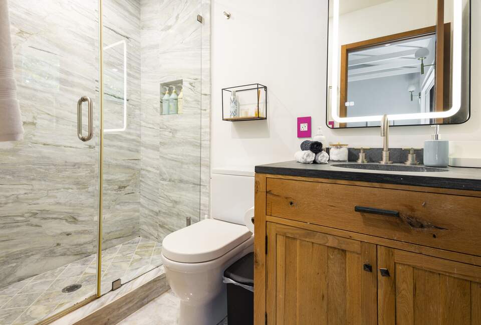 Sunset Waterfront Villa with Pool & Jacuzzi - Hallandale Beach, Florida