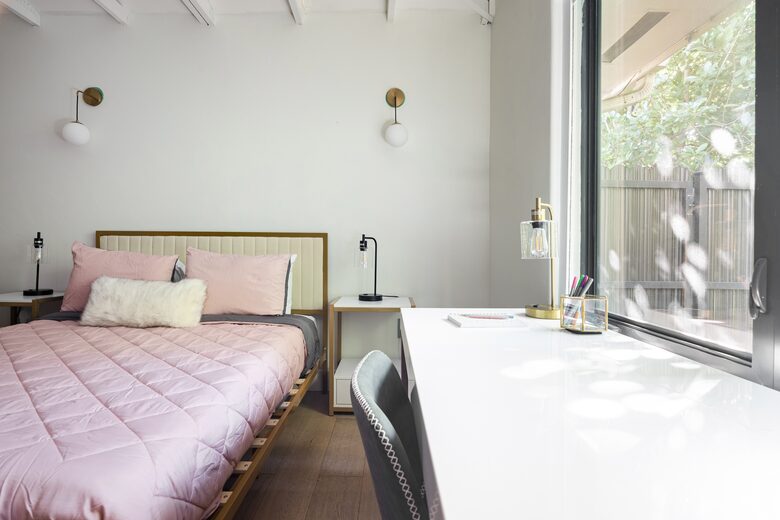 Sunset Waterfront Villa with Pool & Jacuzzi - Hallandale Beach, Florida