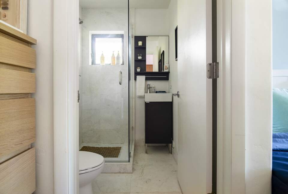 Sunset Waterfront Villa with Pool & Jacuzzi - Hallandale Beach, Florida