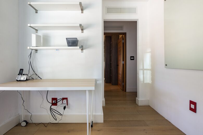 Sunset Waterfront Villa with Pool & Jacuzzi - Hallandale Beach, Florida