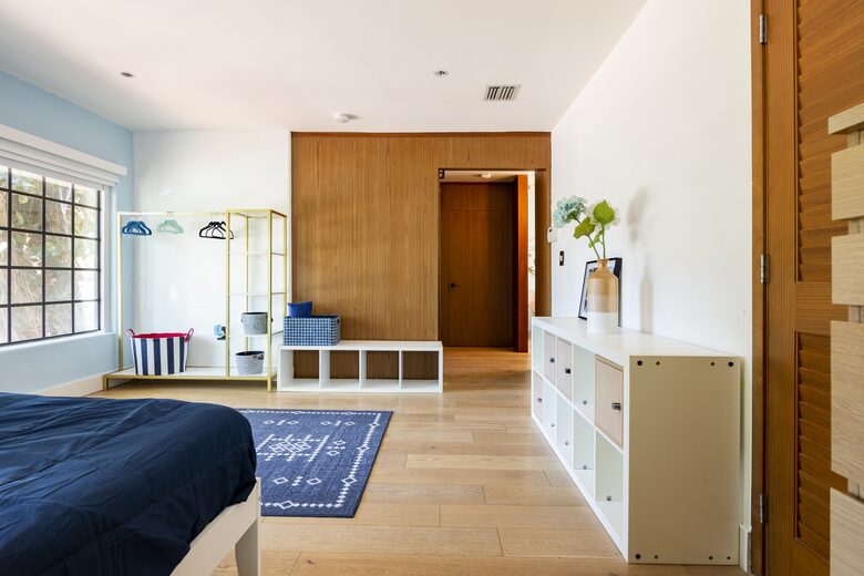 Sunset Waterfront Villa with Pool & Jacuzzi - Hallandale Beach, Florida