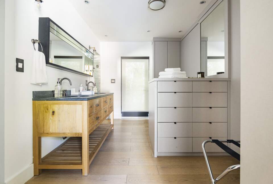 Sunset Waterfront Villa with Pool & Jacuzzi - Hallandale Beach, Florida