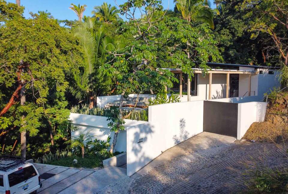 Modern Mexican Architectural Gem with Ocean and Jungle View - San Francisco, Mexico