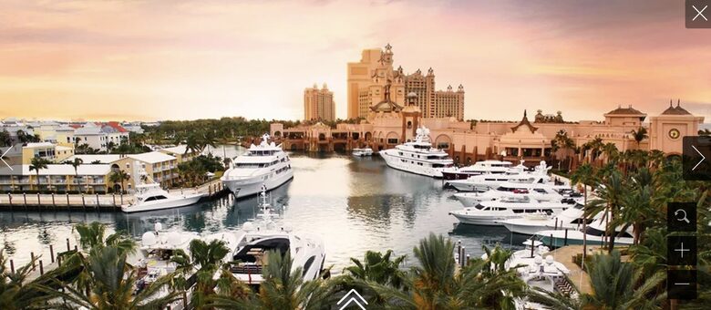 The magnificent marina has more shops, restaurants and bars.