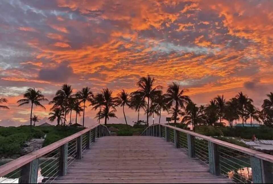 Luxury Ocean View Studio with balcony and a rare 2 queen bed set up at Reef Atlantis - Paradise Island, Bahamas