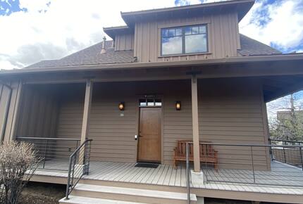 Sage Canyon Luxury 2BR Cabin - Powell Butte, Oregon