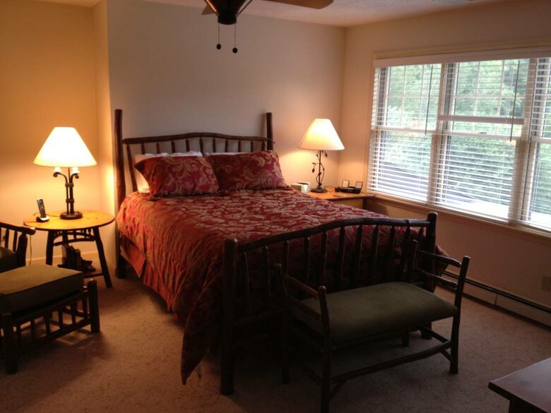 Lake Winnipesaukee Lakehouse - Tuftonboro, New Hampshire