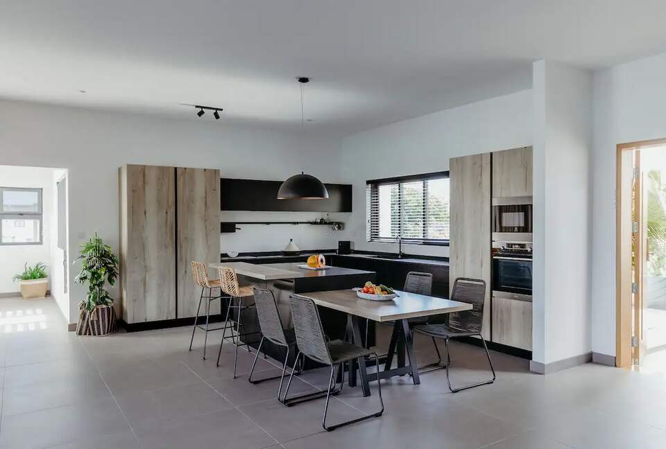 Penthouse Paradise - black river, Mauritius