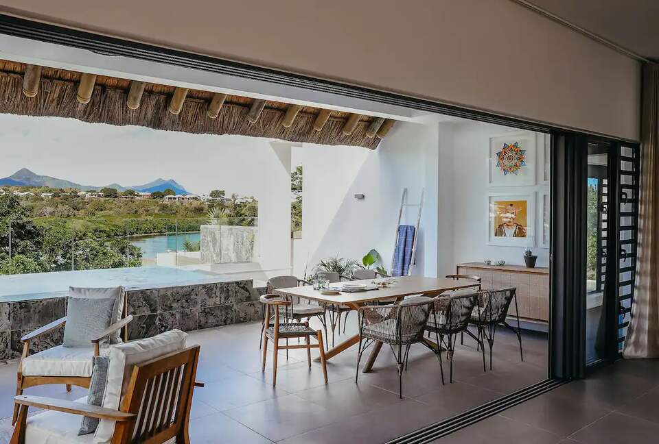 Penthouse Paradise - black river, Mauritius