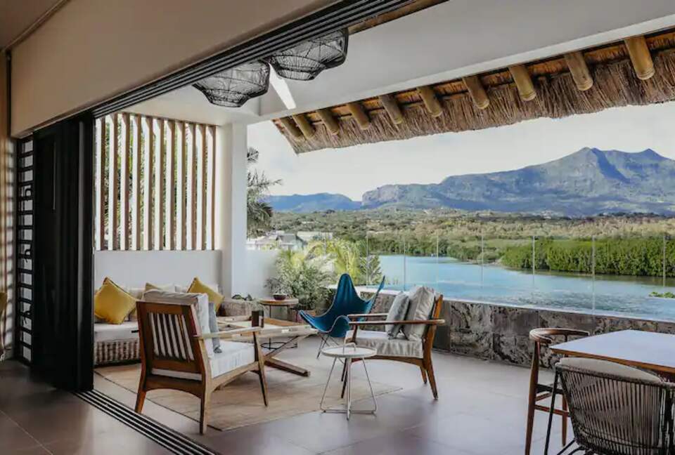 Penthouse Paradise - black river, Mauritius