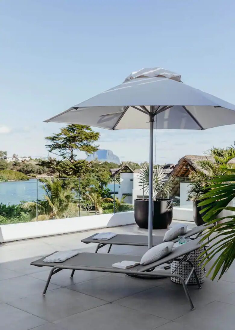 Penthouse Paradise - black river, Mauritius
