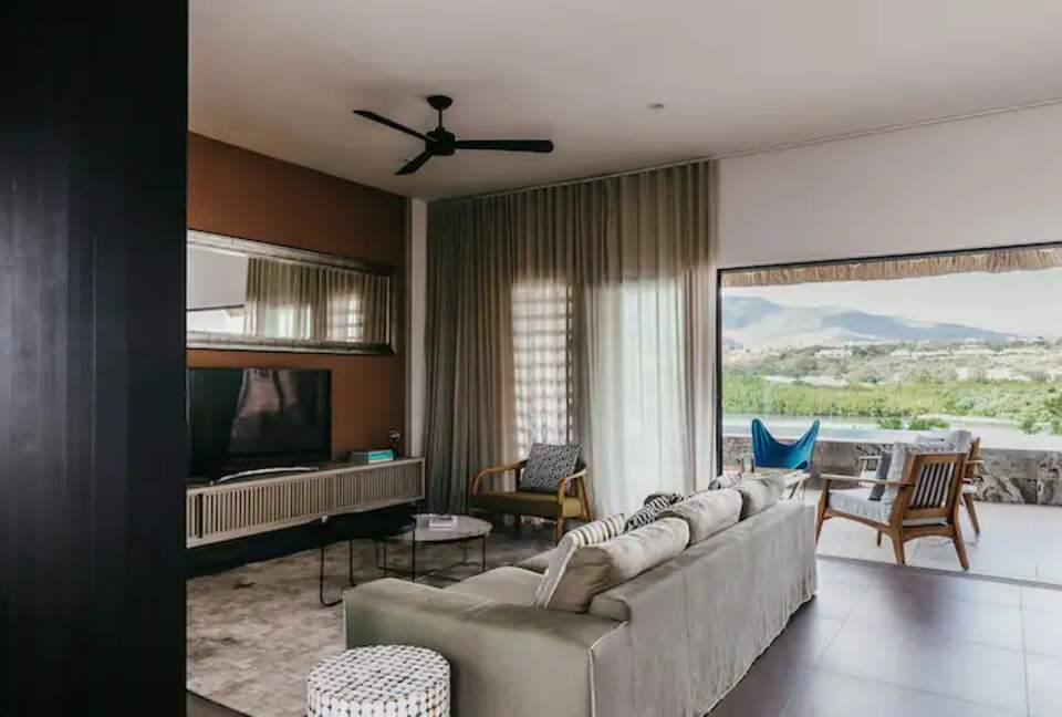 Penthouse Paradise - black river, Mauritius