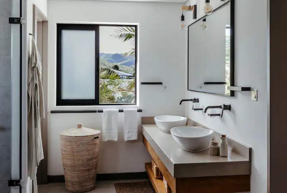 Penthouse Paradise - black river, Mauritius