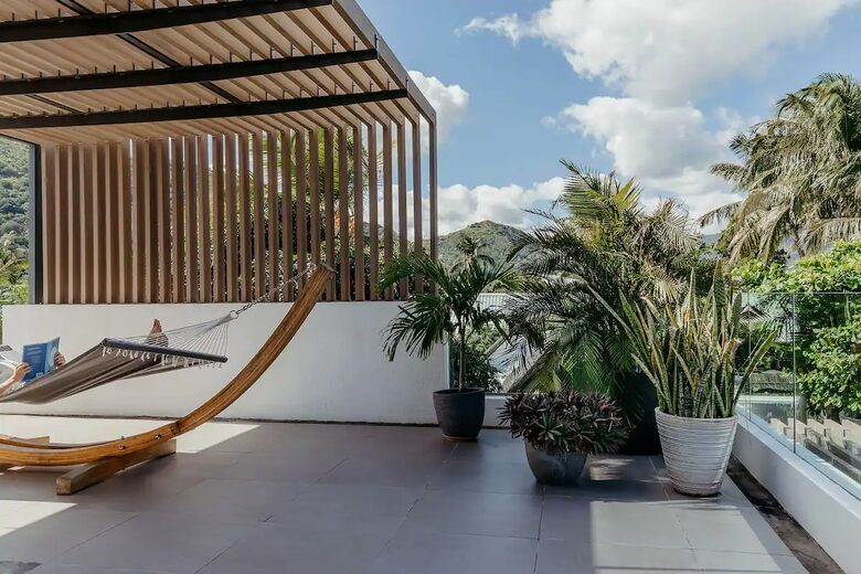 Penthouse Paradise - black river, Mauritius