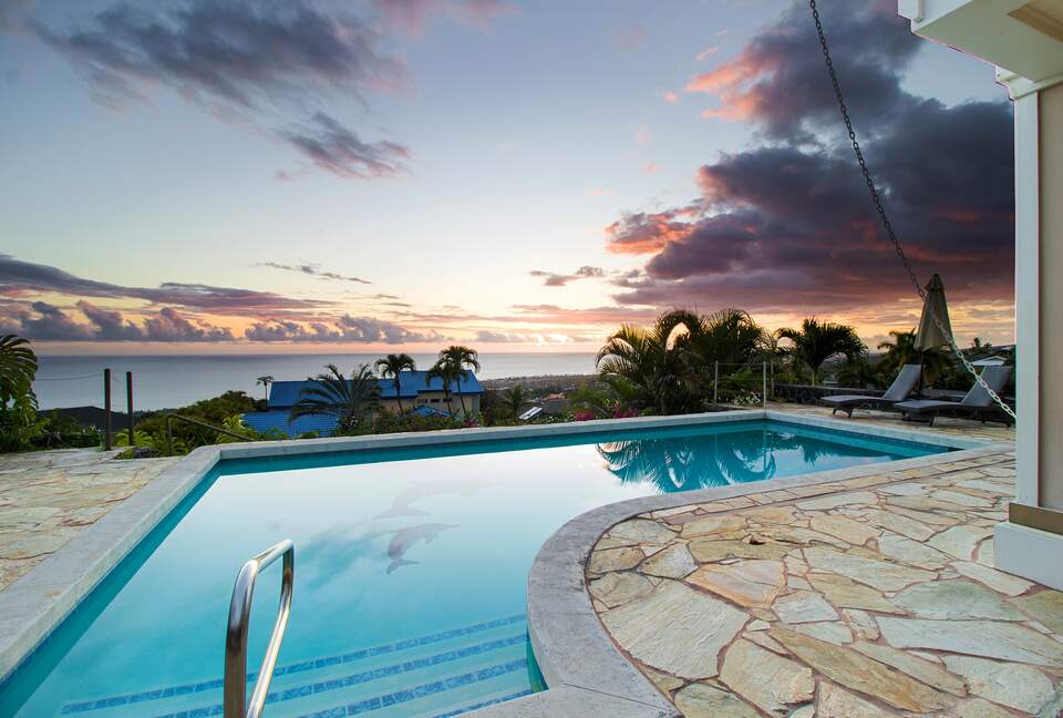Panoramic Ocean Views with a Pool, Hot Tub & A/C - Kailua-Kona, Hawaii