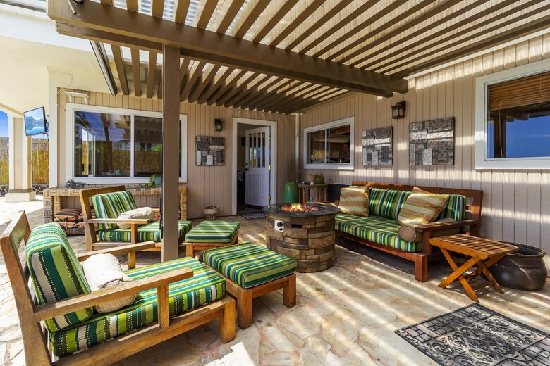 Panoramic Ocean Views with a Pool, Hot Tub & A/C - Kailua-Kona, Hawaii