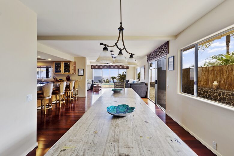 Panoramic Ocean Views with a Pool, Hot Tub & A/C - Kailua-Kona, Hawaii