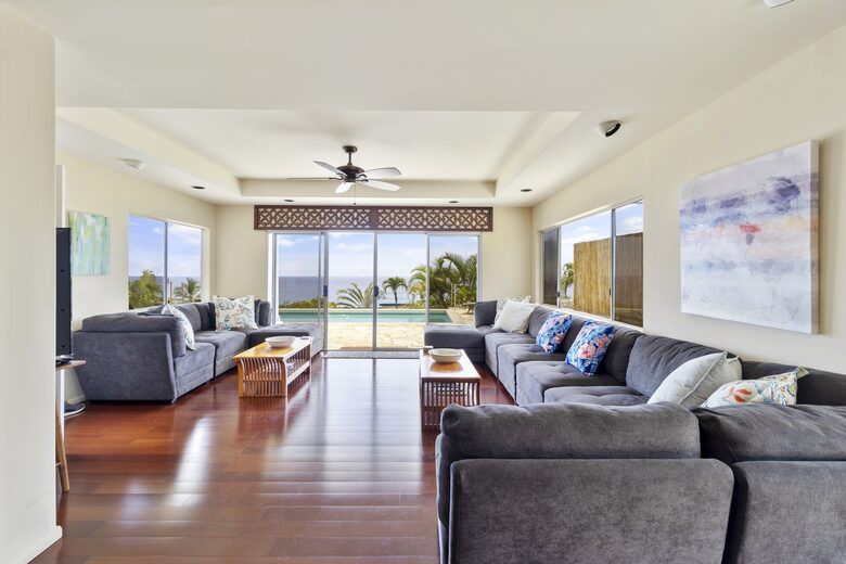 Panoramic Ocean Views with a Pool, Hot Tub & A/C - Kailua-Kona, Hawaii