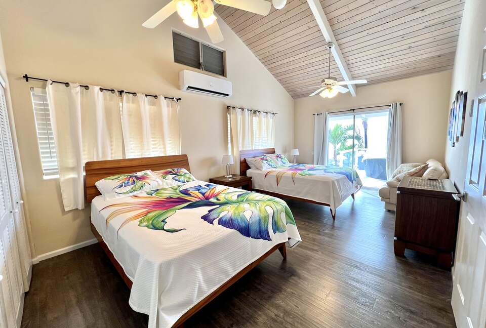 Panoramic Ocean Views with a Pool, Hot Tub & A/C - Kailua-Kona, Hawaii