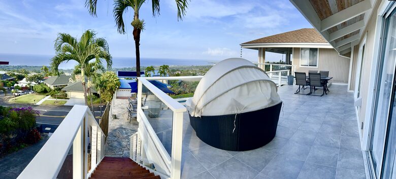 Panoramic Ocean Views with a Pool, Hot Tub & A/C - Kailua-Kona, Hawaii