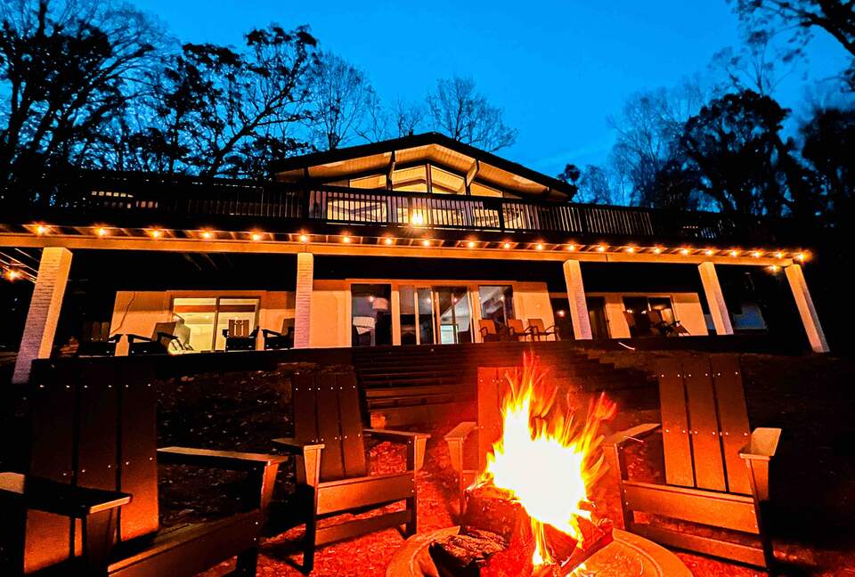 Lakefront Oasis on Lake Barkley; Just 2 Hours from Nashville! - Cadiz, Kentucky